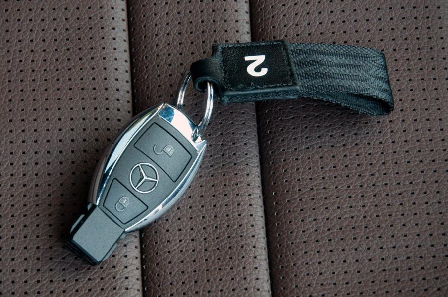 Mercedes-Benz ML63 AMG 2012 года  (фото 6 из 70)